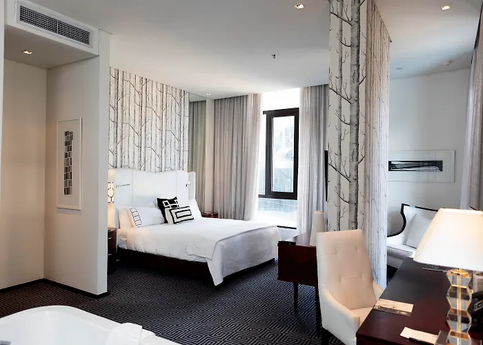 Davinci Hotel On Nelson Mandela Square